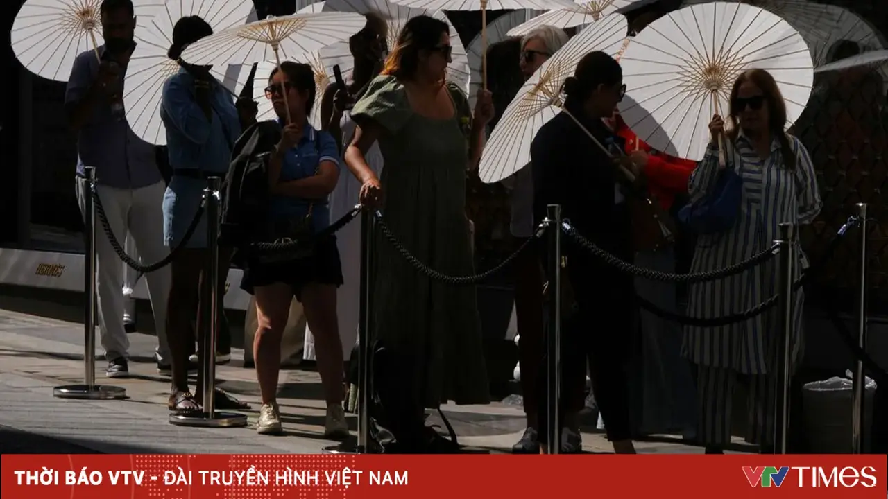 أوروبا تواجه أسوأ موجة حر سجلت في تاريخها الحديث.